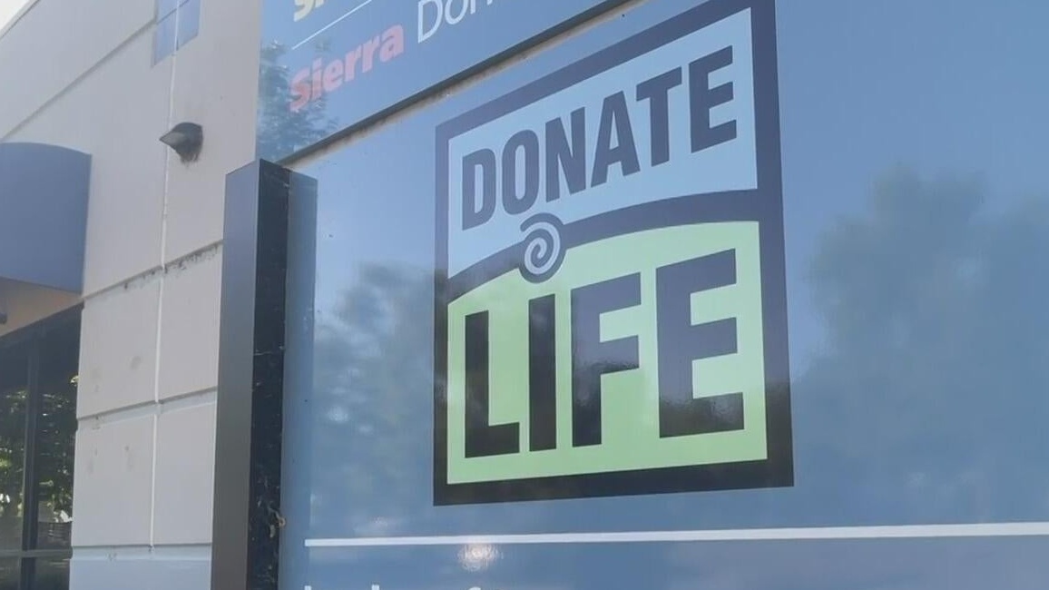 一个核心原则必须明确，那就是负责抢救生命的医疗团队与负责器官移植的团队是完全独立、严格分离的。这种分离并非仅仅是医院内部的政策，而是遍及全美医疗系统、由法律和伦理强制规定的铁律。这种职能互斥的设计是为了消除利益冲突，确保“救命优先”。